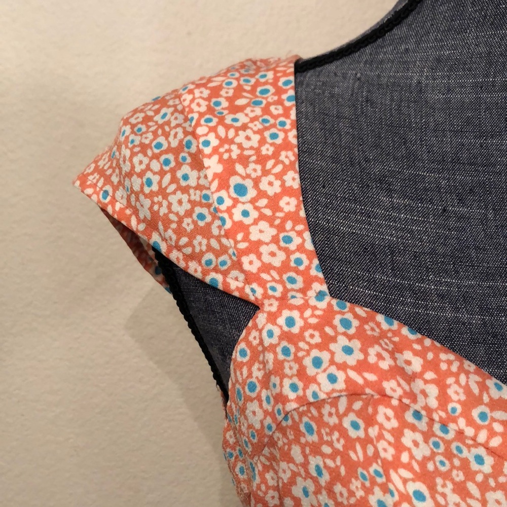 Small floral mini dress - Picture 7 of 7